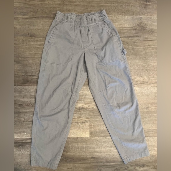 Old Navy Women's Gray Cargo Pants, XS - Picture 1 of 2